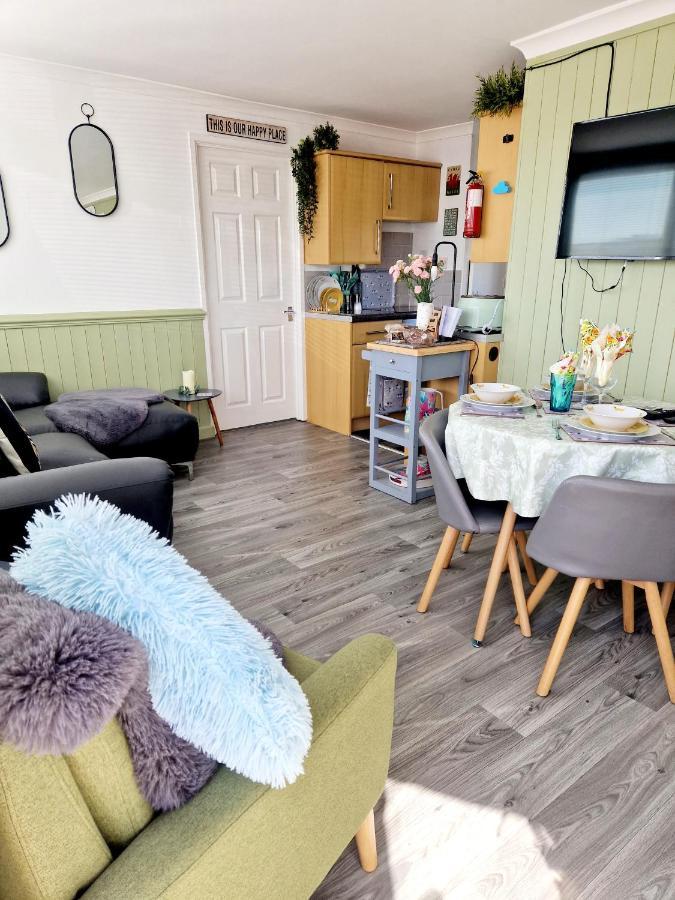 Chalet Ty Lilli Wen Sleep 6 Kidwelly Εξωτερικό φωτογραφία